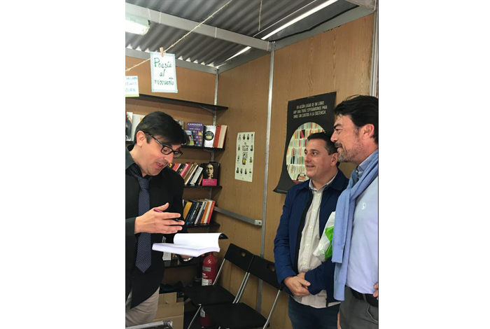 Junto al actual Alcalde de Alicante y mi gran amigo Pablo Cuéllar, también en la Feria del Libro de Alicante