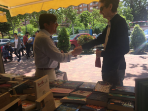 Firma en la Feria del Libro de Tres Cantos 2018 de la novela WILDE ENCADENADO