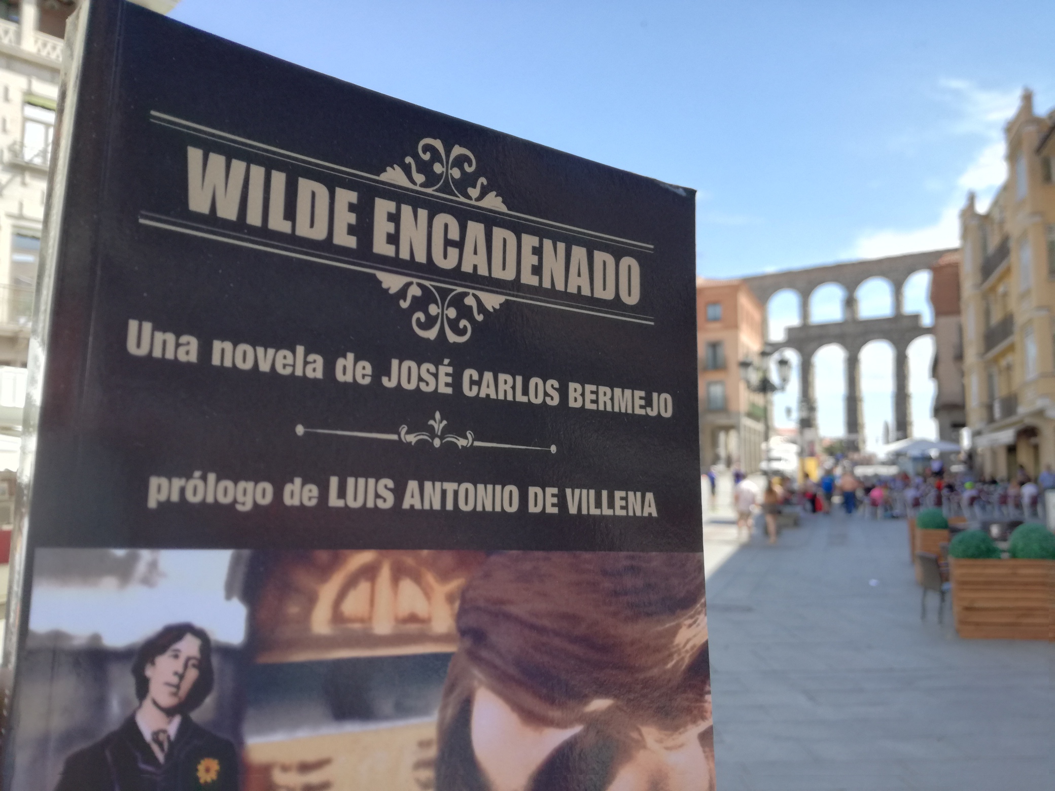 Firma de ejemplares de WILDE ENCADENADO en Segovia
